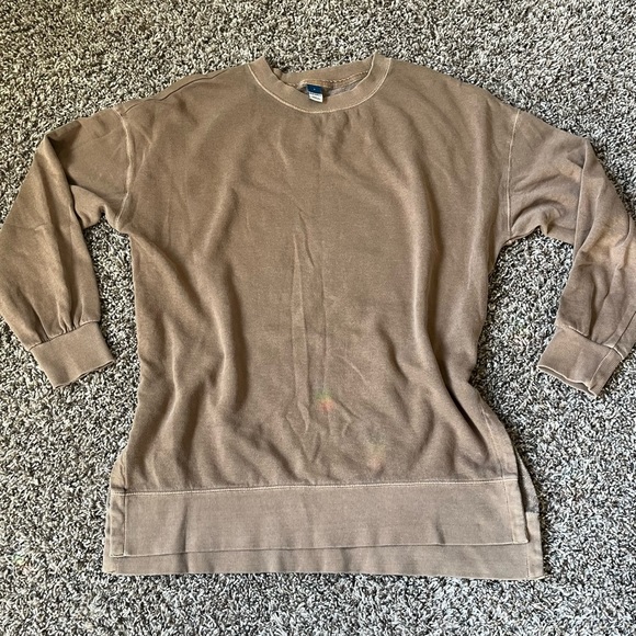 Old Navy Lightweight Sweater - Picture 2 of 4